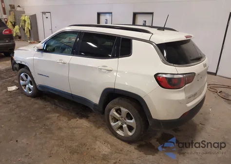2019 Jeep Compass Latitude 4X4 z USA, uszkodzony, nr VIN 3C4NJDBB0KT646184